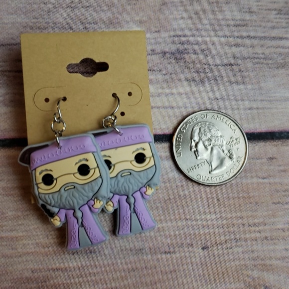 New Dumbledore Harry Potter Dangle Earrings - Picture 4 of 5